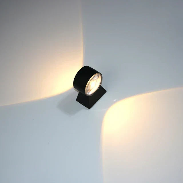 AquaLux - Waterbestendige Stijlvolle Aluminium Tuinlamp