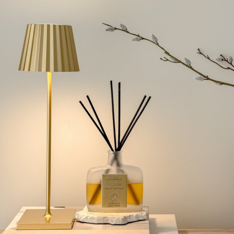 LumiPort - Draadloze LED Tafellamp met USB-oplaadfunctie