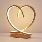 TimberLove – Houten LED Nachtkastje met Hart Accenten