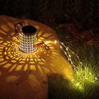 EnchantaCan - Zonne-energie Watering Can met Mystieke Gloed