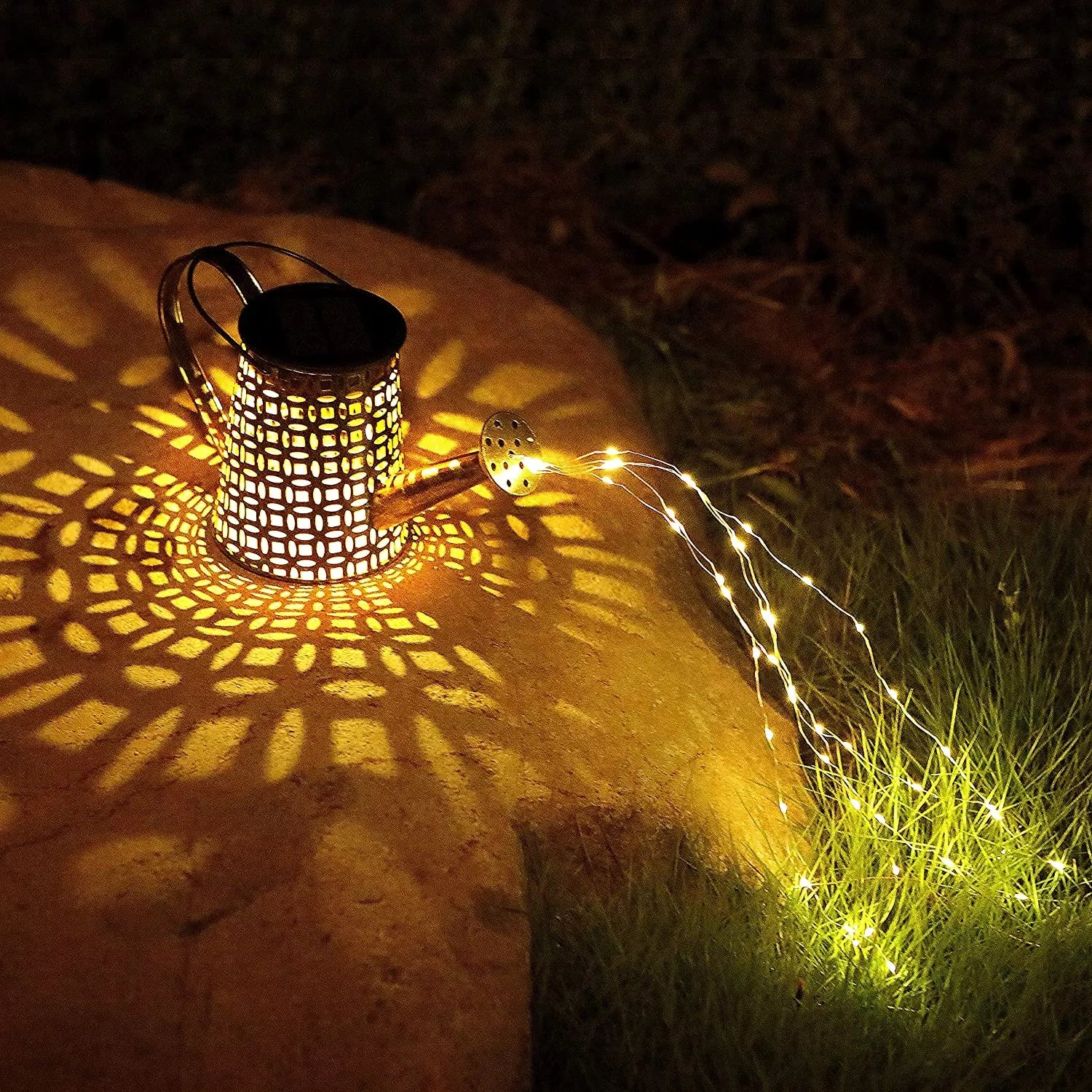EnchantaCan - Zonne-energie Watering Can met Mystieke Gloed