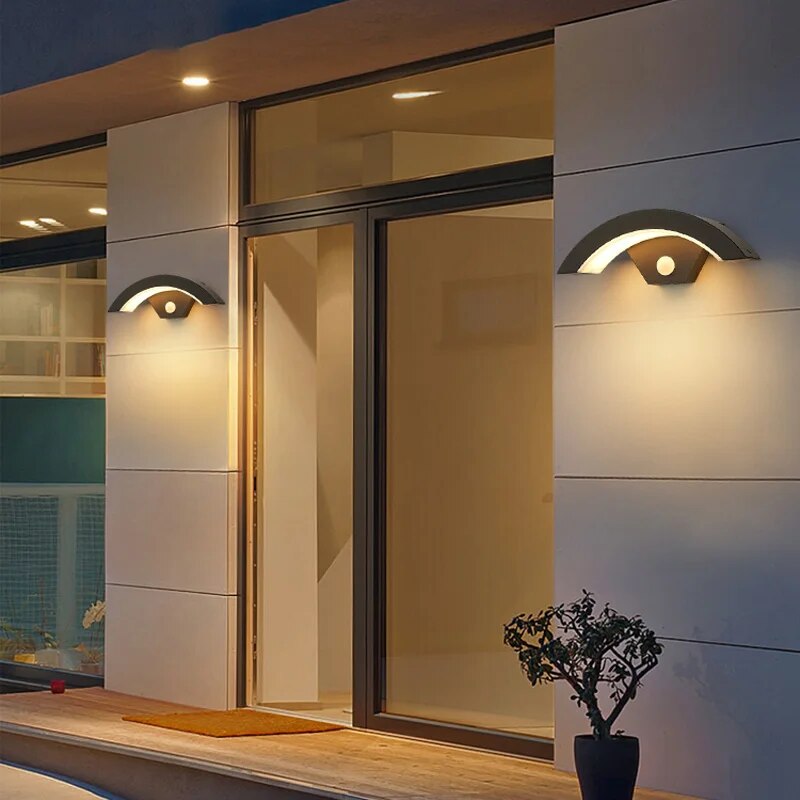 ClearLume - Elegante en Waterdichte LED Wandlamp