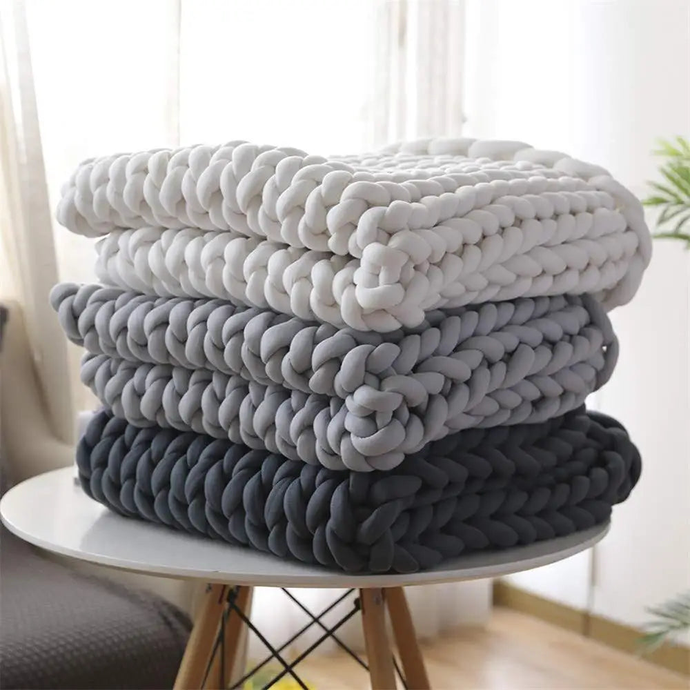 Chunky Knit Handmade Weighted Throw – Ultra-Cozy & Stylish Deken
