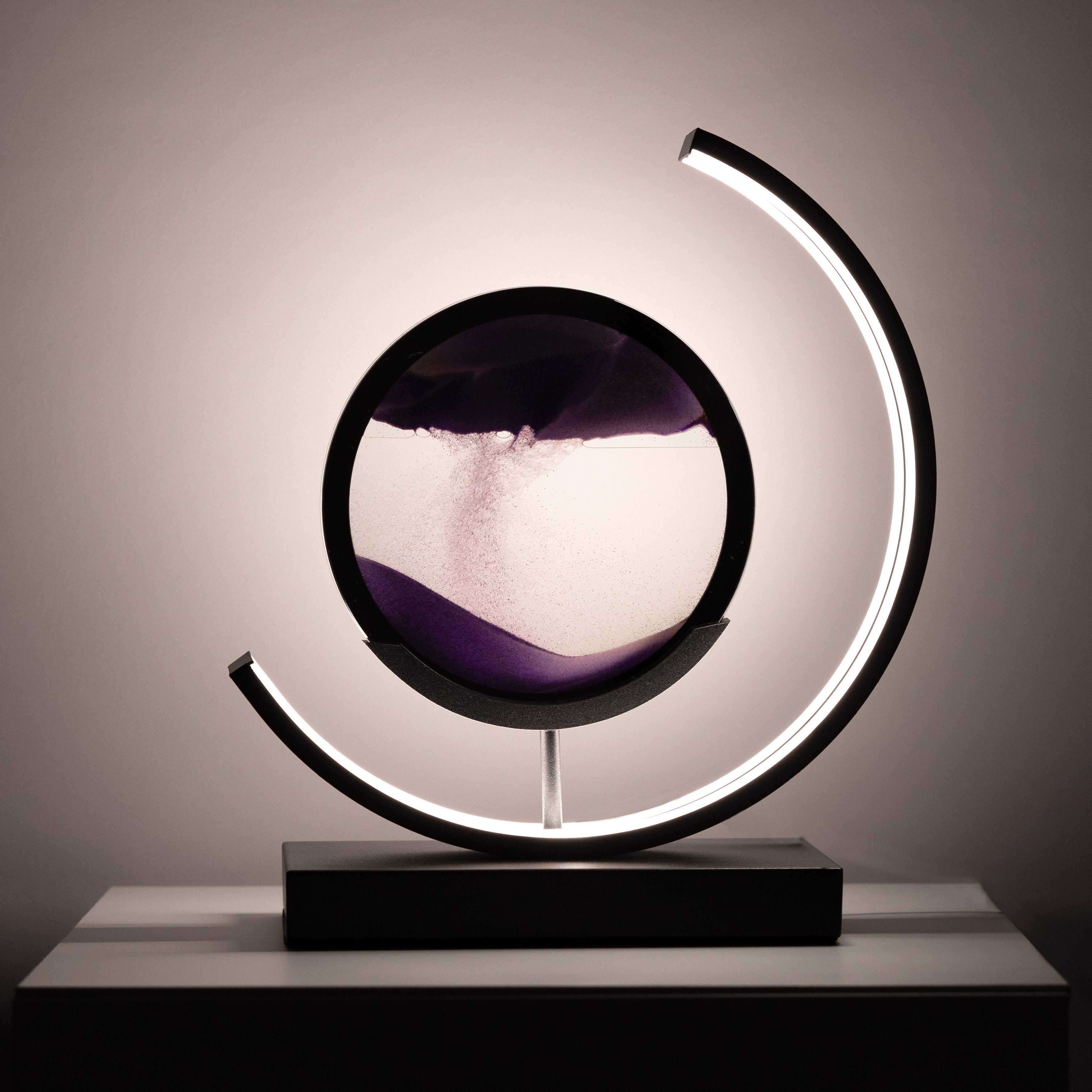 EvoLight - Moderne LED Tafellamp met Dimbare Verlichting en Strak Design