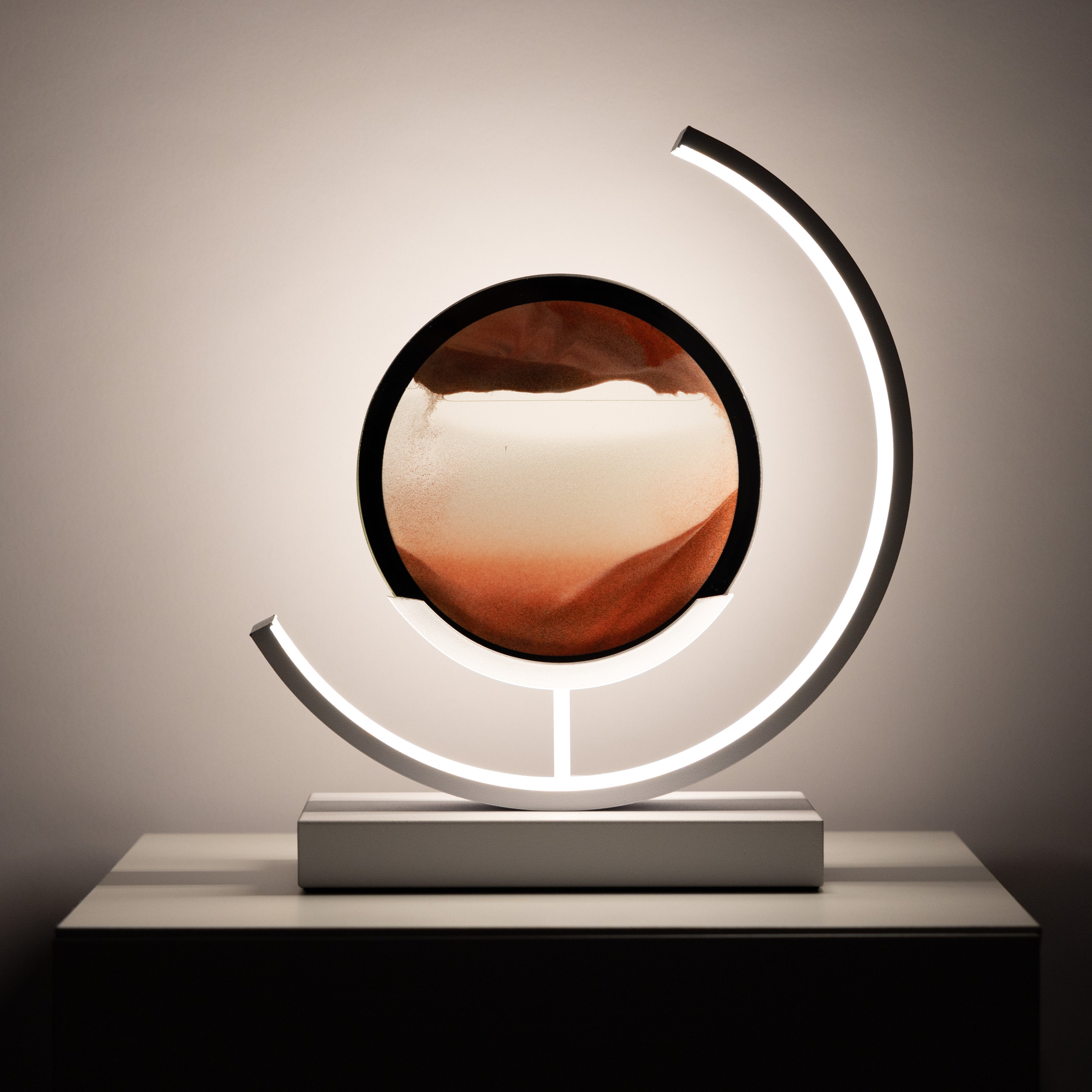 EvoLight - Moderne LED Tafellamp met Dimbare Verlichting en Strak Design