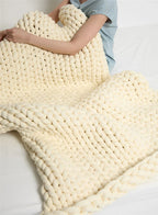 Chunky Knit Handmade Weighted Throw – Ultra-Cozy & Stylish Deken