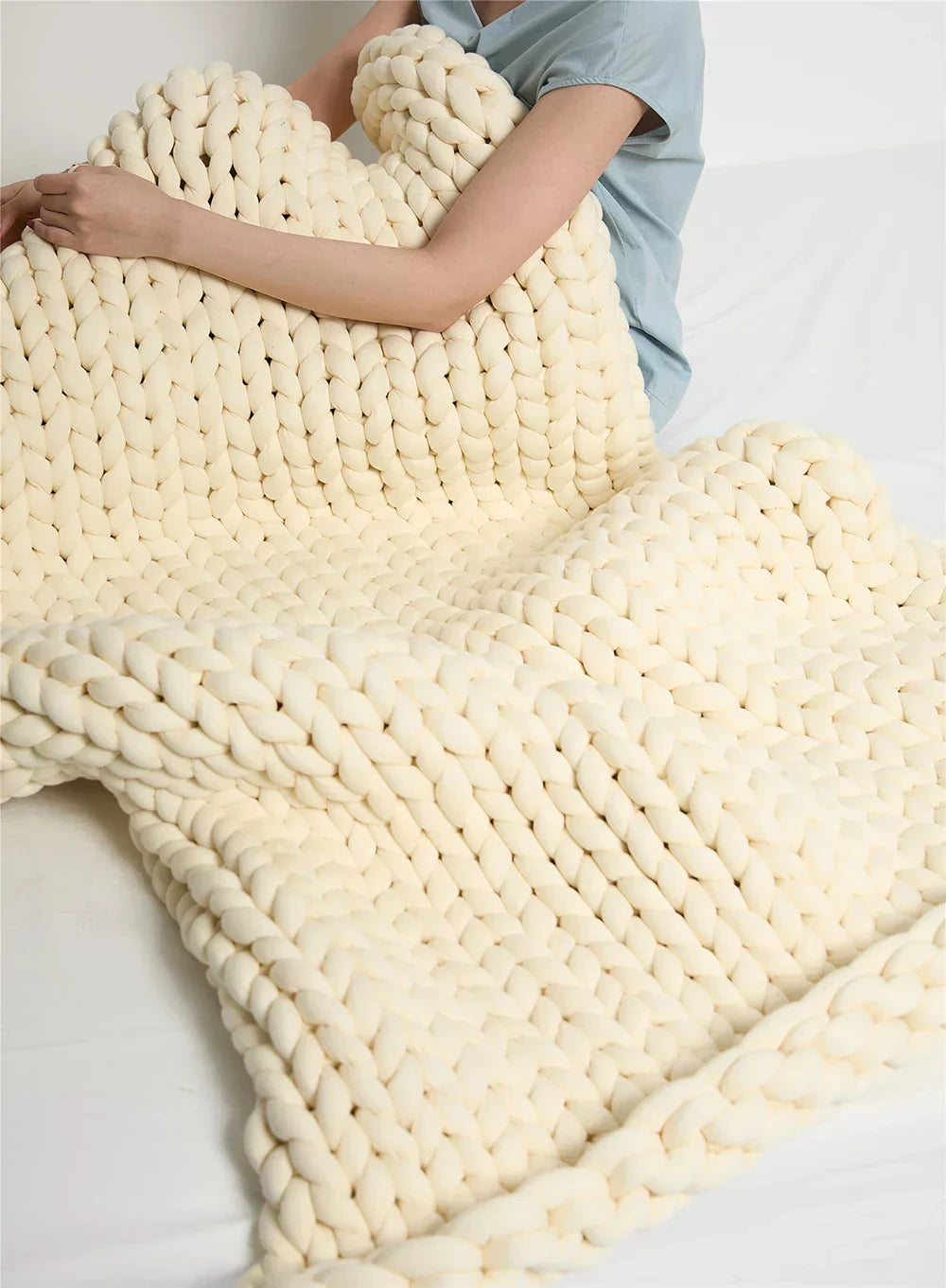 Chunky Knit Handmade Weighted Throw – Ultra-Cozy & Stylish Deken
