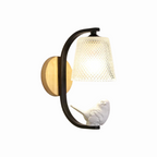 BirdLuxe - Elegante Wandlamp met Vogelontwerp – Hout en Glas voor Slaapkamer