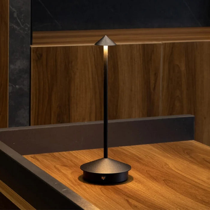 DartGlow I LED Minimalistische Draadloze Tafellamp