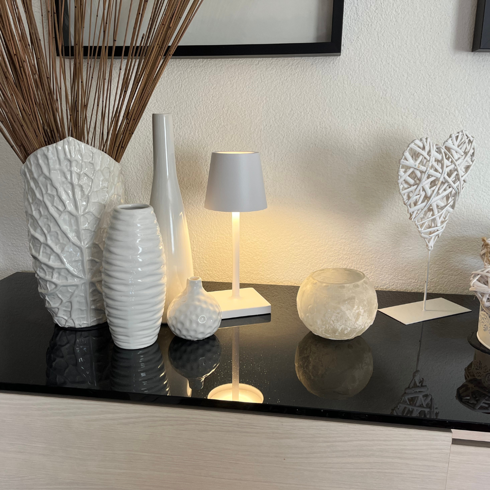 Solux Dimbare Oplaadbare Lamp – Compact en Draagbaar voor Sfeervolle Verlichting