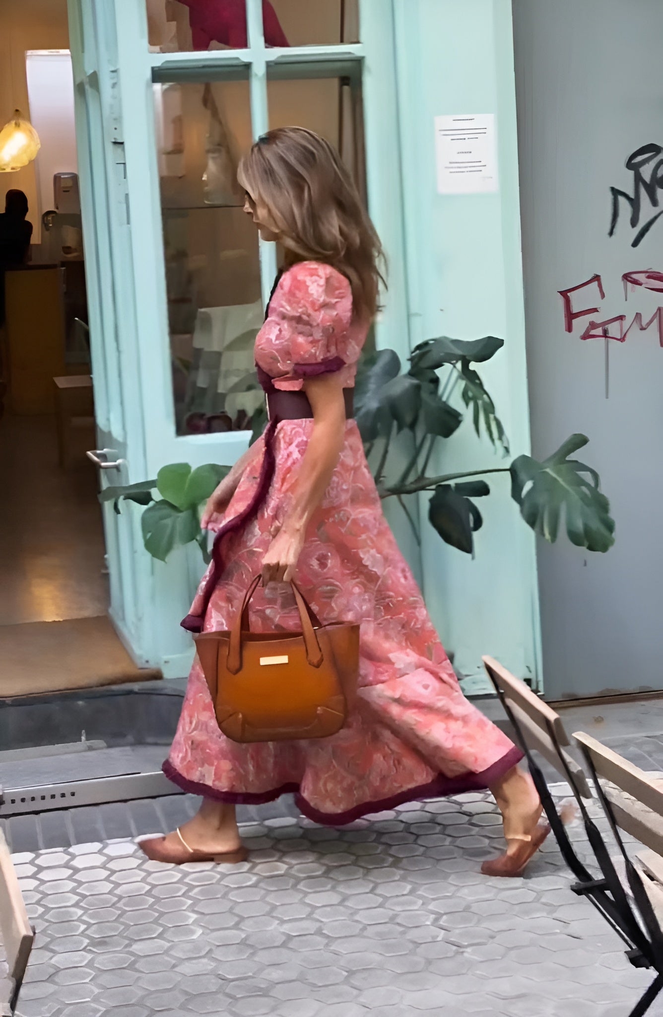Maxi Jurk Roze Met Korte Mouwen Flatterend Tijdloos Ontwerp