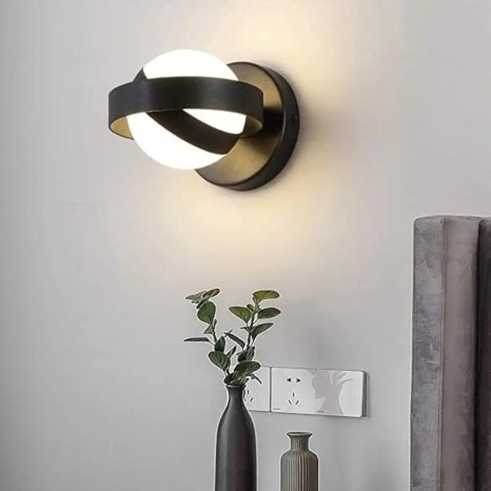 Koji Sky Wandlamp – Artistiek, Elegant en Functioneel