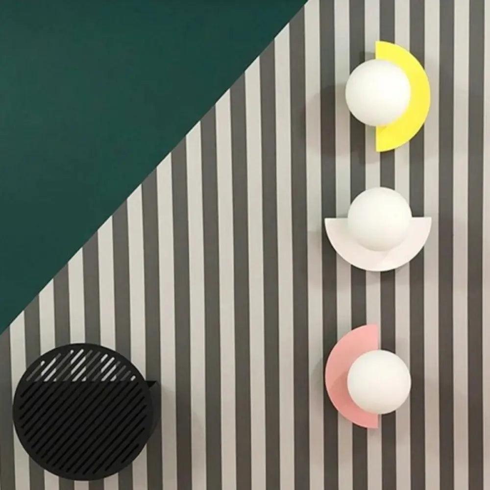 Mørk Cirkel Wandlamp – Minimalistische LED Wandlamp met Japanse Touch