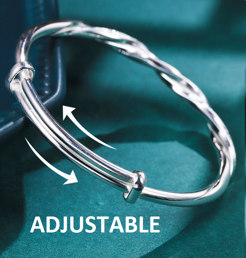 Stijlvolle Gevlochten Zilveren Armband voor Dames Met Uniek Verwarrend Patroon en Tijdloze Elegant Styling in Sterling Zilver