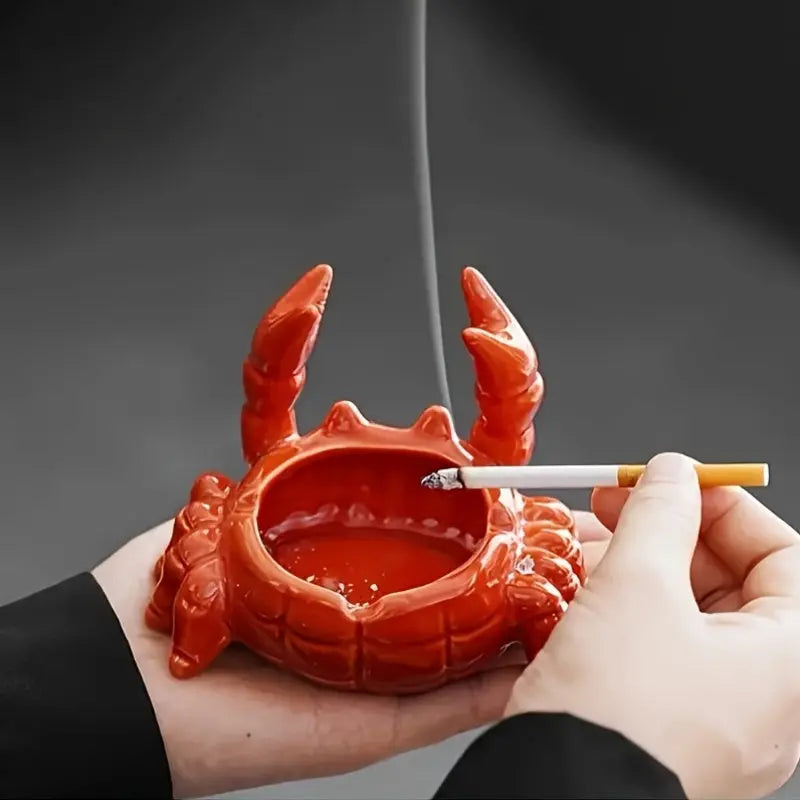 Asbak Krab Vorm Van Keramiek Met Speelse Decoratie