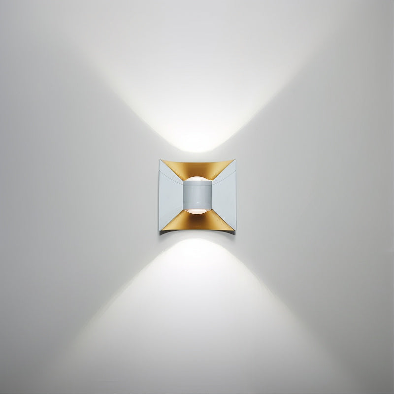SolarBright - Weerbestendige LED Buitenmuurlamp