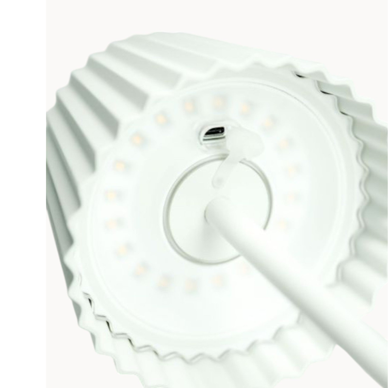 LumiPort - Draadloze LED Tafellamp met USB-oplaadfunctie