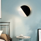Bølge Stil Wandlamp – Warme Lichtbron met Artistieke Vorm