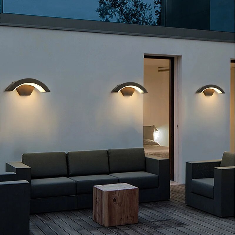 ClearLume - Elegante en Waterdichte LED Wandlamp