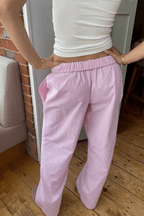 Dames Loungebroek Met Relaxed Fit En Elastische Tailleband Van Zacht En Lichtgewicht Materiaal Voor Comfortabele Ontspanning Thuis