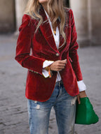 Addison - Fluwelen blazer met gouden knoopaccenten Tijdloze luxe met een modern randje 1