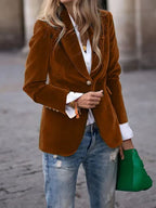 Addison - Fluwelen blazer met gouden knoopaccenten Tijdloze luxe met een modern randje 7