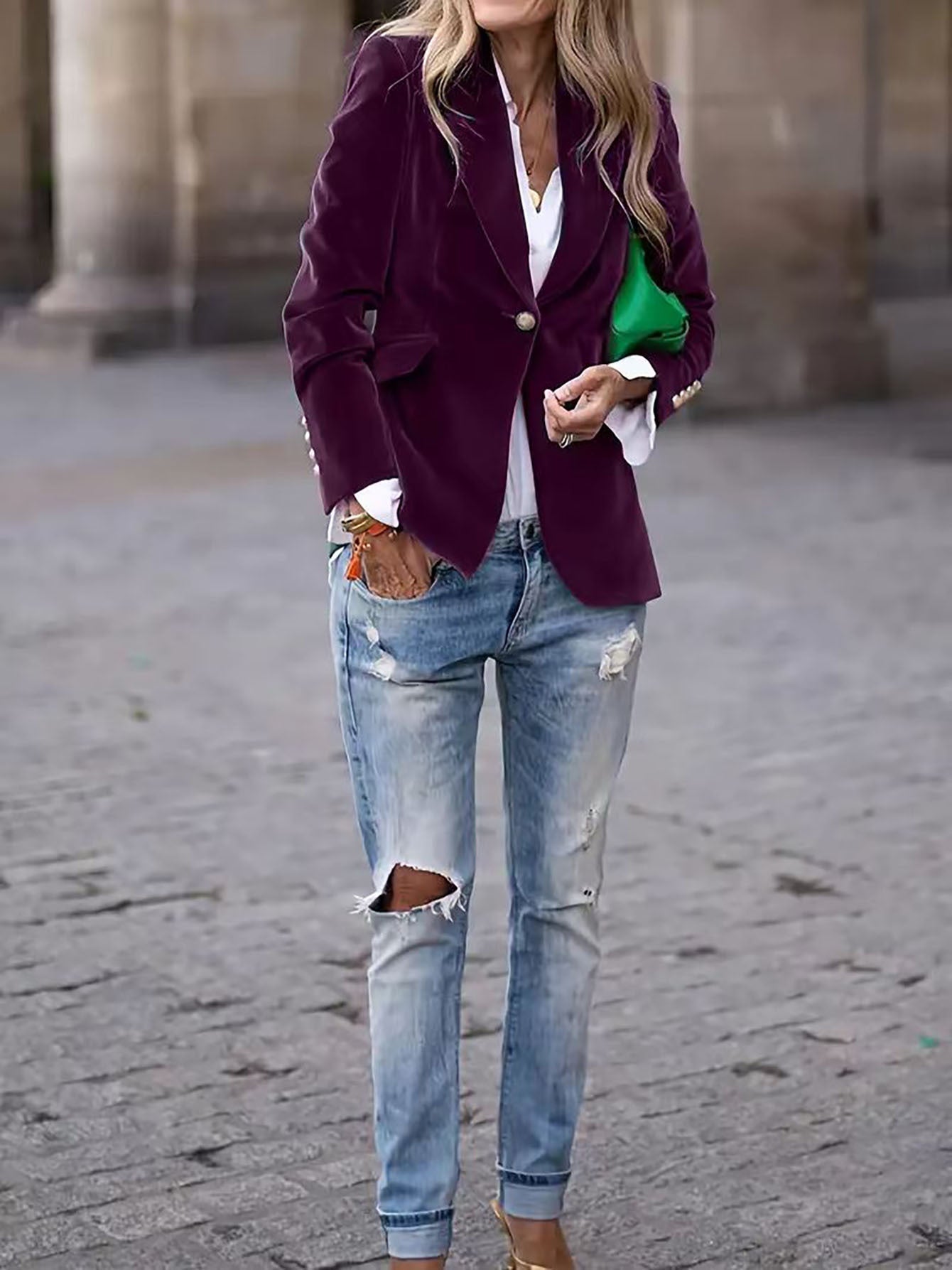 Addison - Fluwelen blazer met gouden knoopaccenten Tijdloze luxe met een modern randje 8