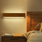Rechthoekige LED wandlamp van hout Japan