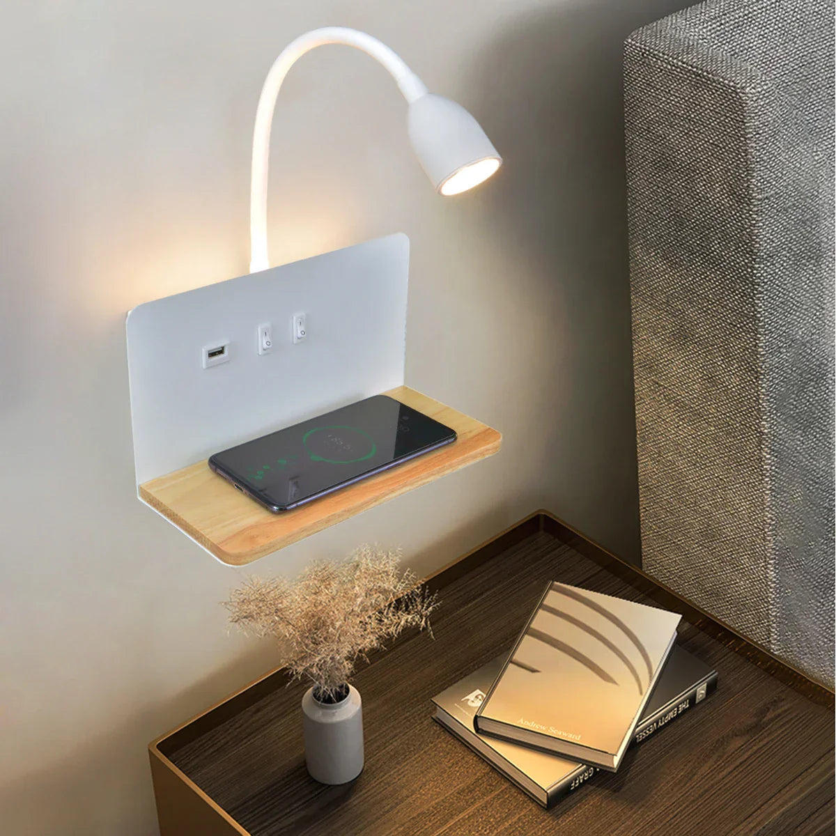 ChargeGlow | LED Wandlamp met USB-2