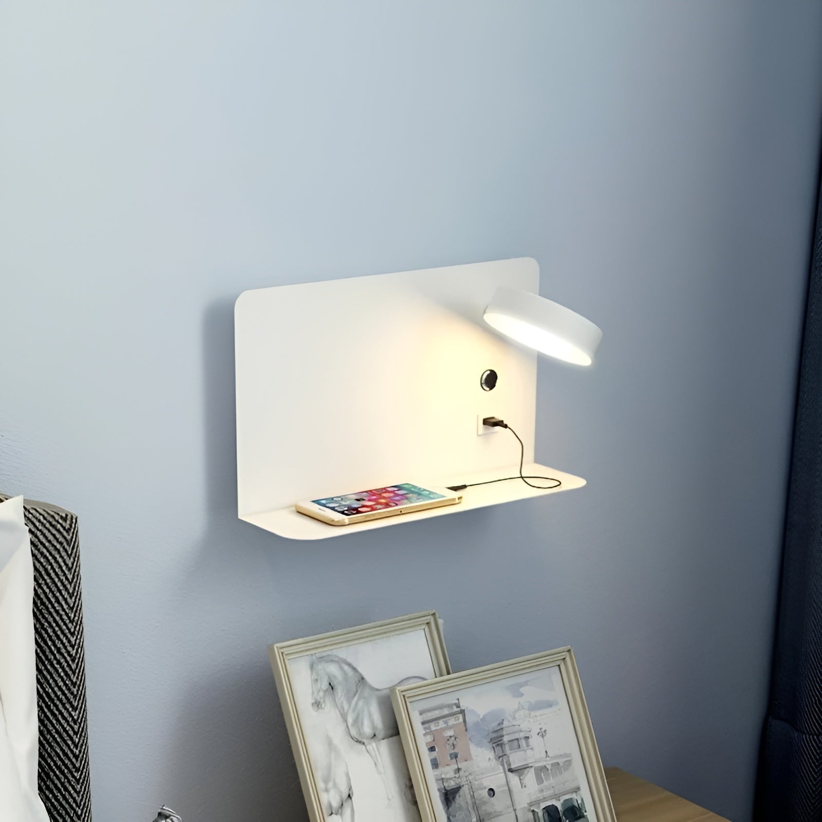ChargeGlow LED Wandlamp met USB-oplader en Schakelaar-5