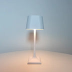 LumoBox – LED Tafellamp met Moderne Vierkante Vorm