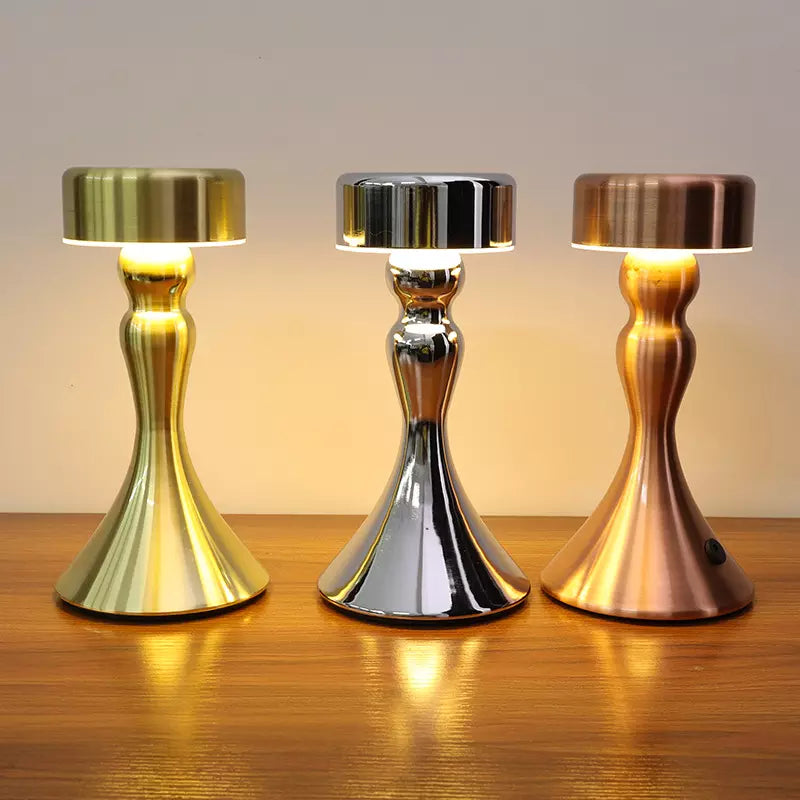 GoldenGlow - Luxe Draadloze Tafellamp met Oplaadfunctie