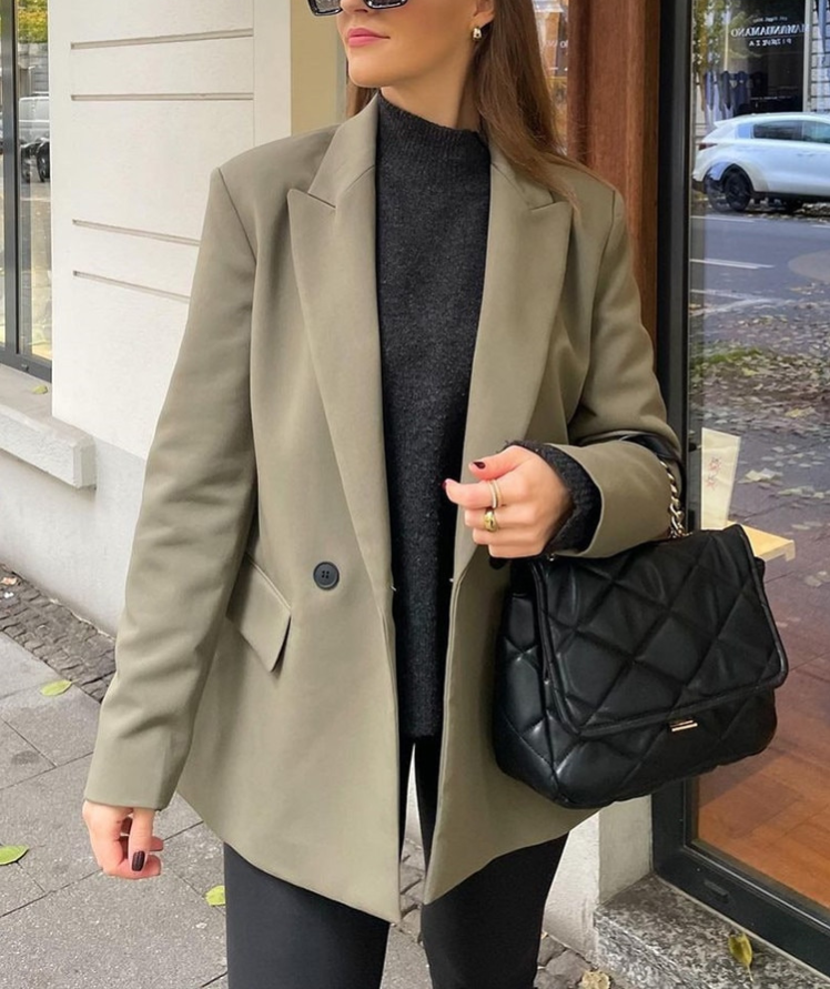 Dames Zwarte Blazer Katoen Tijdloos en Chic 1