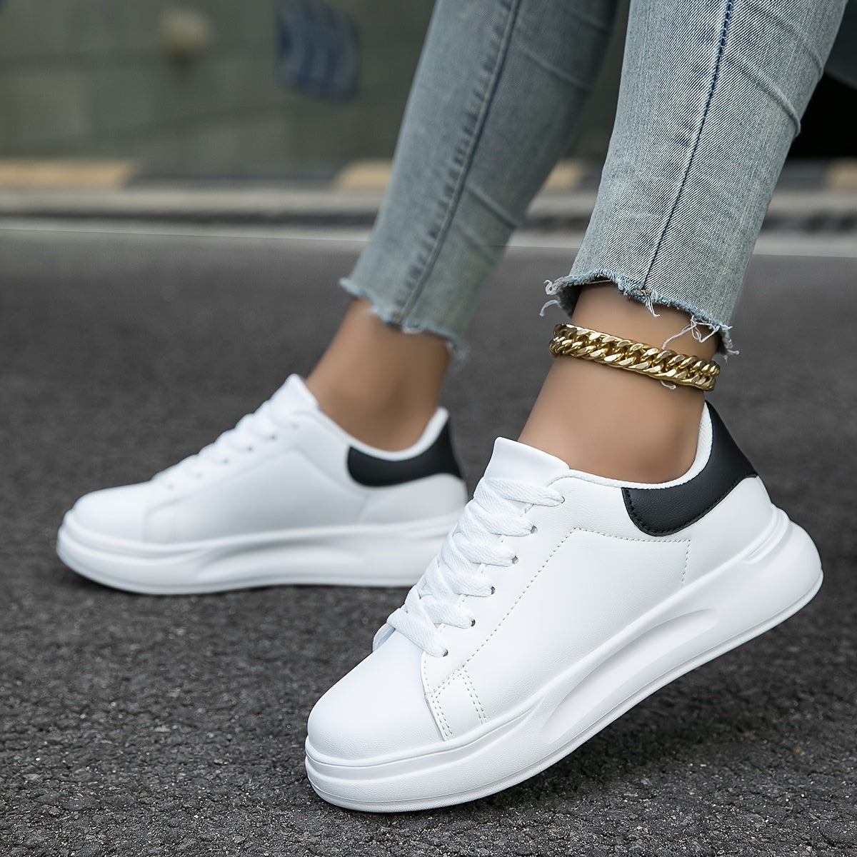 Dames strakke witte imitatieleren sneakers 3