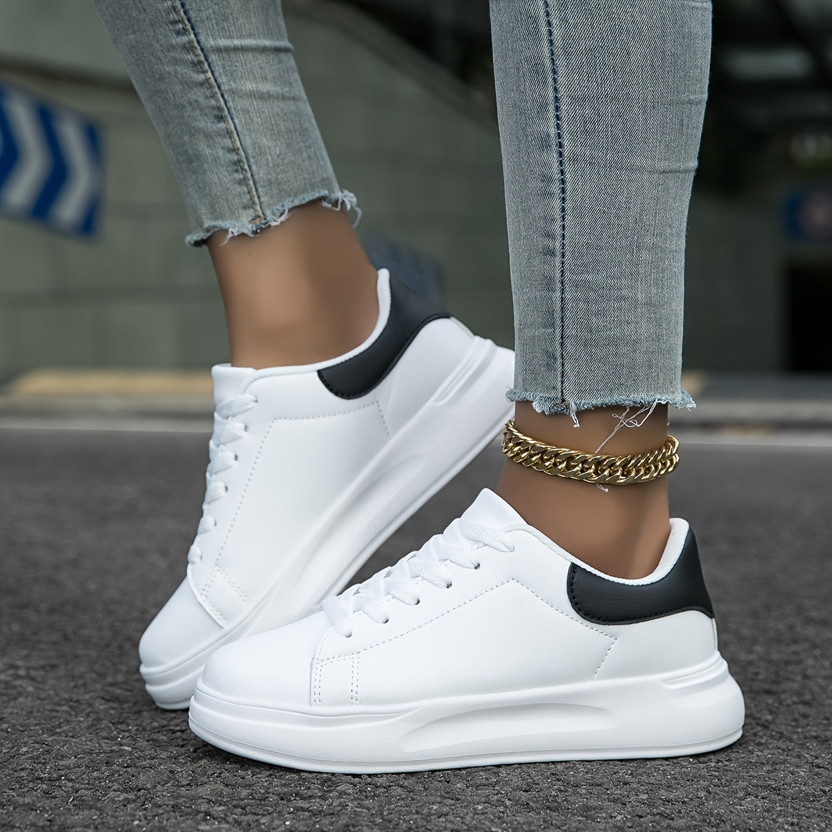 Dames strakke witte imitatieleren sneakers 5