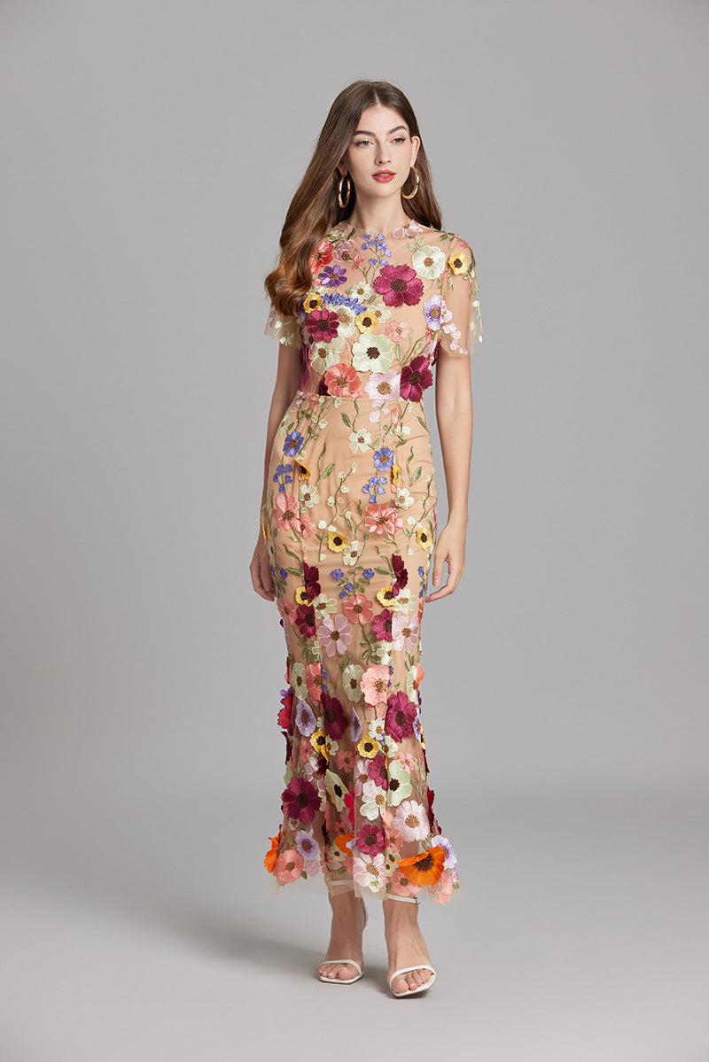 Elegante mouwloze geborduurde damesjurk | Maxi 10