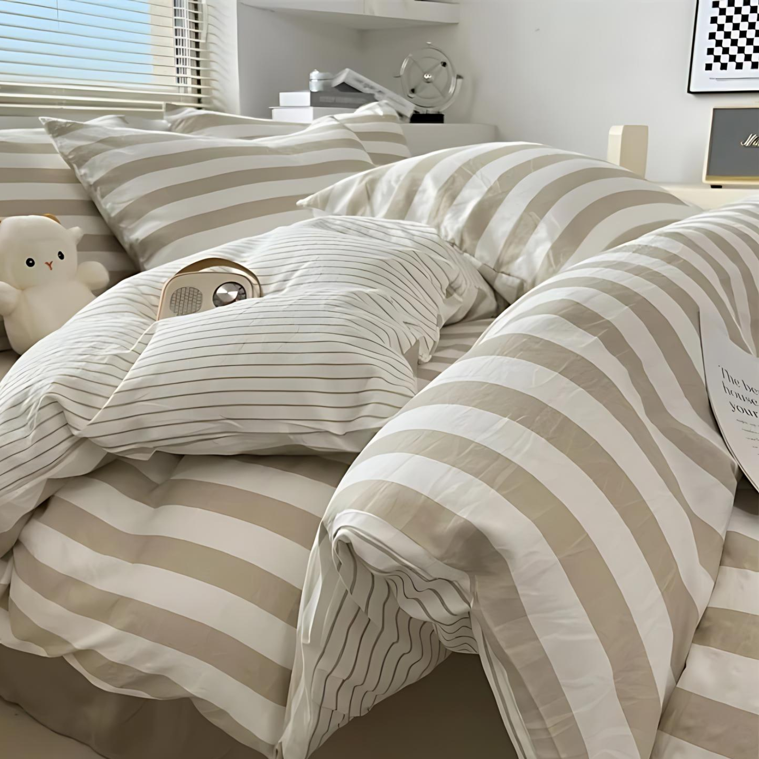 Elenorra Classic gestreepte beddengoedset 1