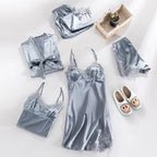Esmee's Luxe Satijnen Pyjama Set - Vijfdelige Nachtkleding met Kant