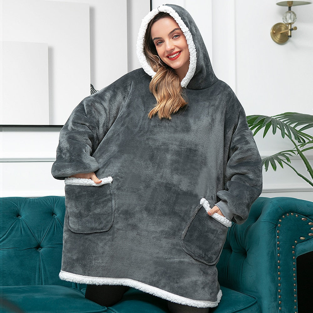 Adōre Hoodie & Deken | Heerlijke Combinatie van een Zachte Hoodie en Comfy Deken in één!