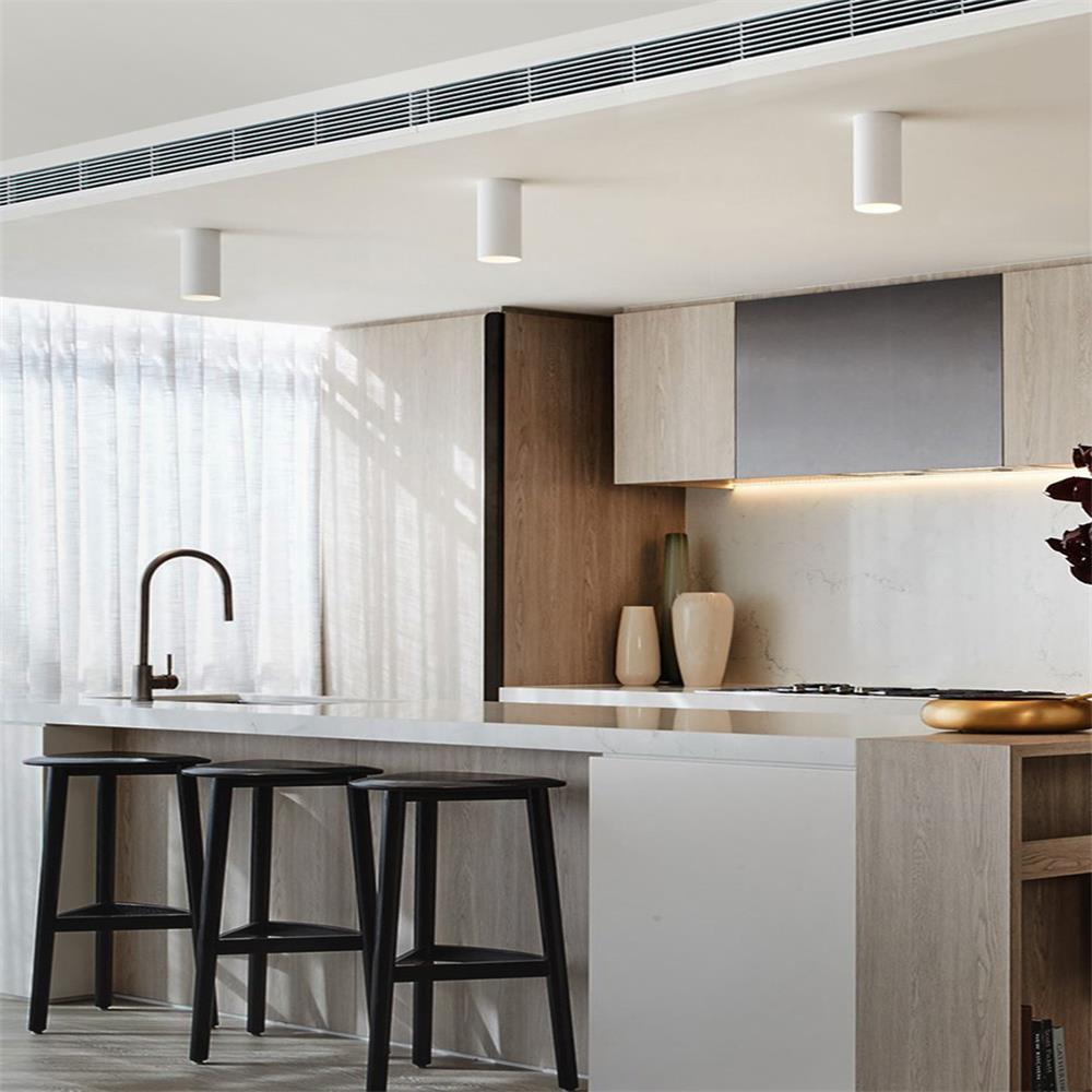 Spot moderne LED in de vorm van een gouden buis Grover