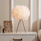 Feather Dimbare Tafellamp Met Luxe Veren Voor Gezellige Sfeer En Modern Interieur