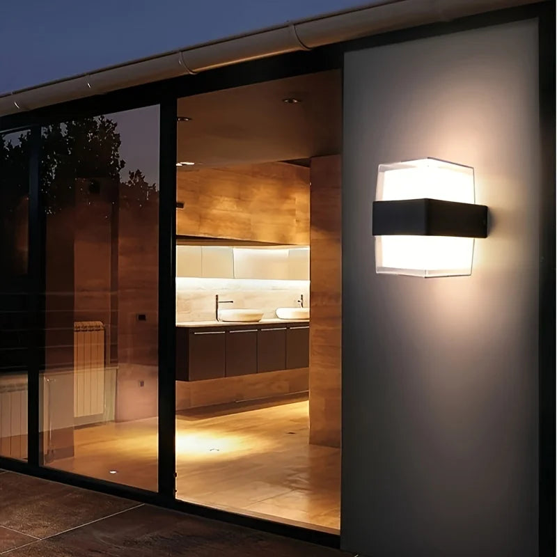 EverGlow - Stijlvolle en Waterdichte Buitenverlichting