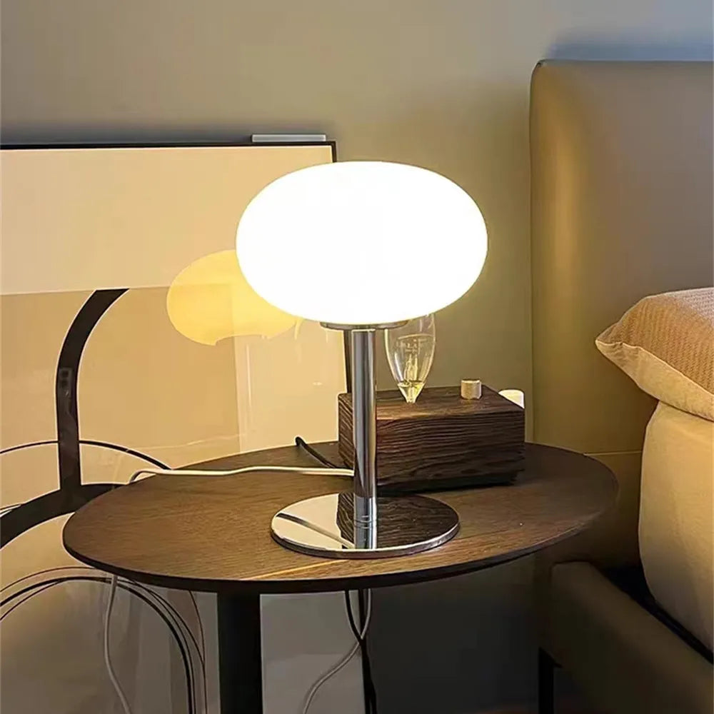 LumenEco – Oplaadbare LED Tafellamp met Speels Design