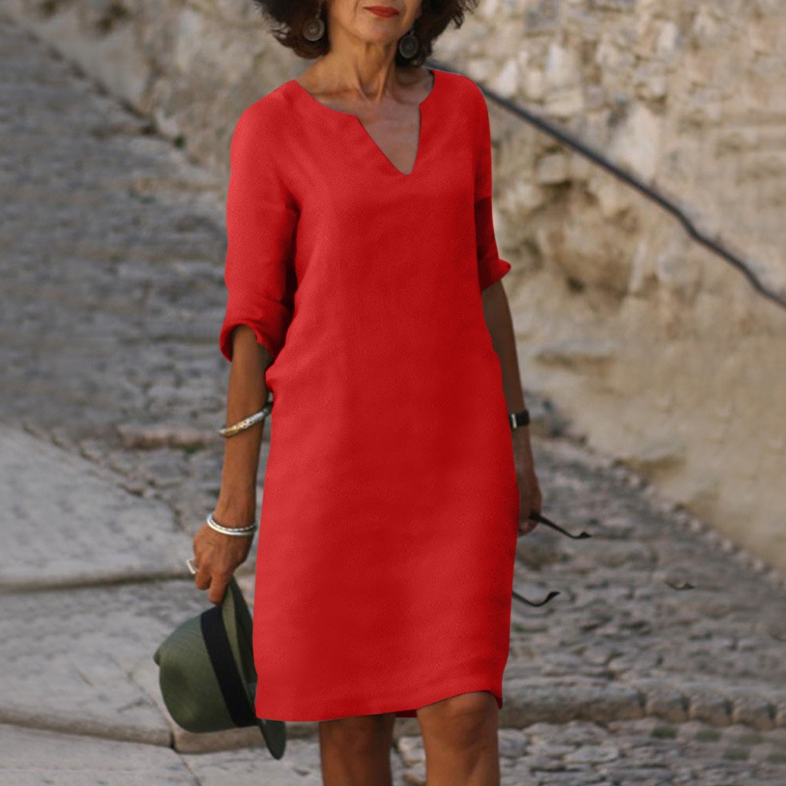 Vino Verfrissende Zomer Jurk met V-Hals en 3/4 Mouwen voor Casual en Elegante Looks