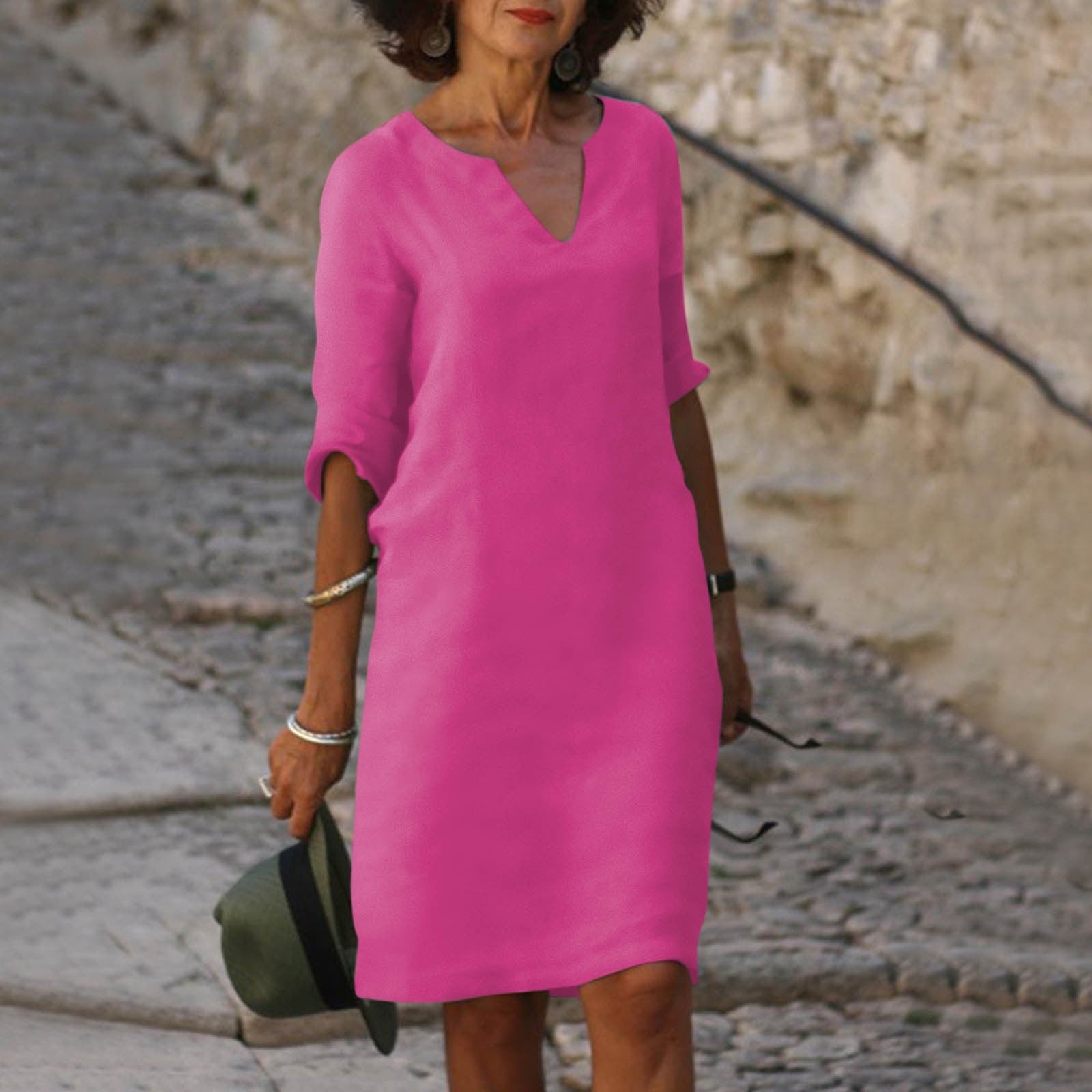 Vino Verfrissende Zomer Jurk met V-Hals en 3/4 Mouwen voor Casual en Elegante Looks