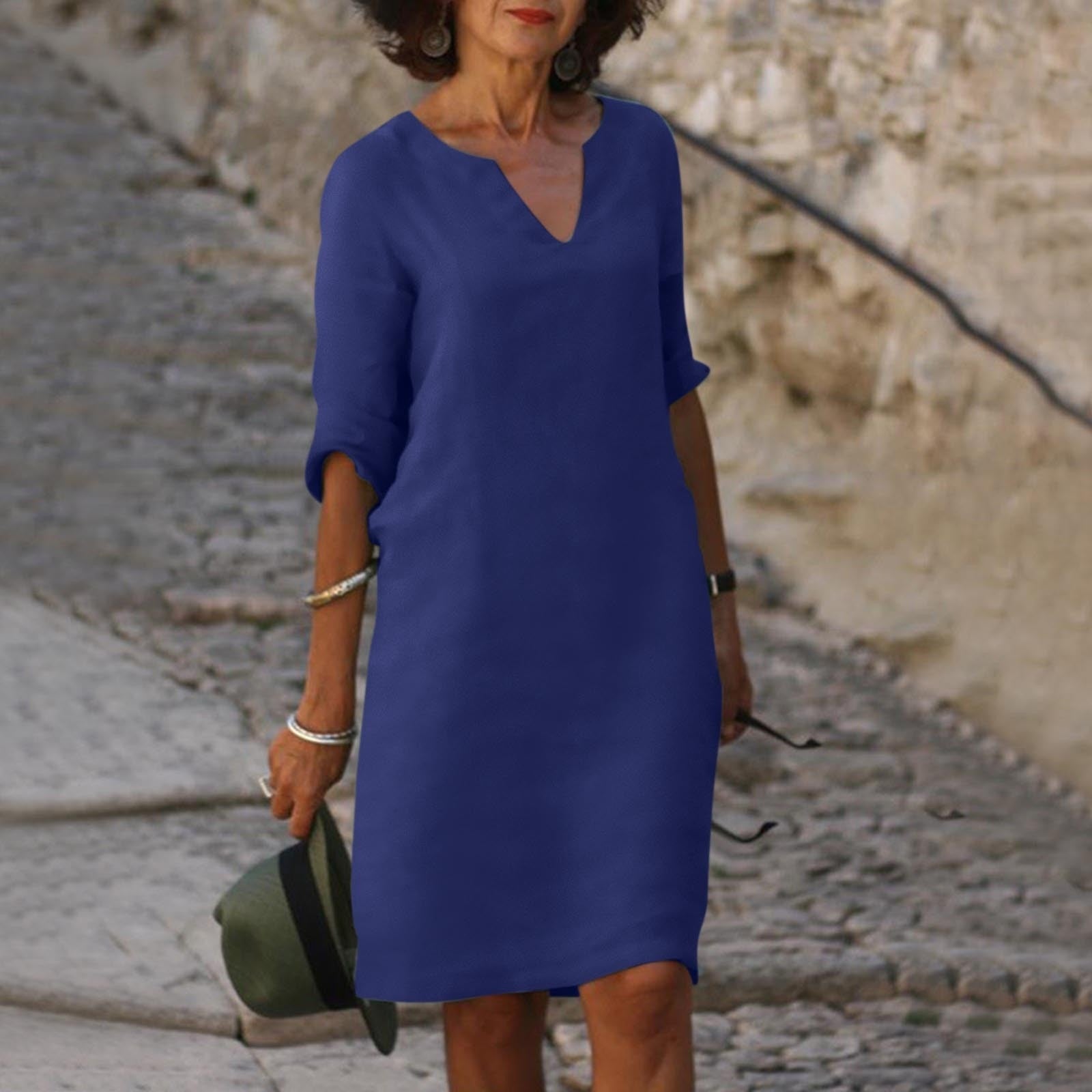 Vino Verfrissende Zomer Jurk met V-Hals en 3/4 Mouwen voor Casual en Elegante Looks