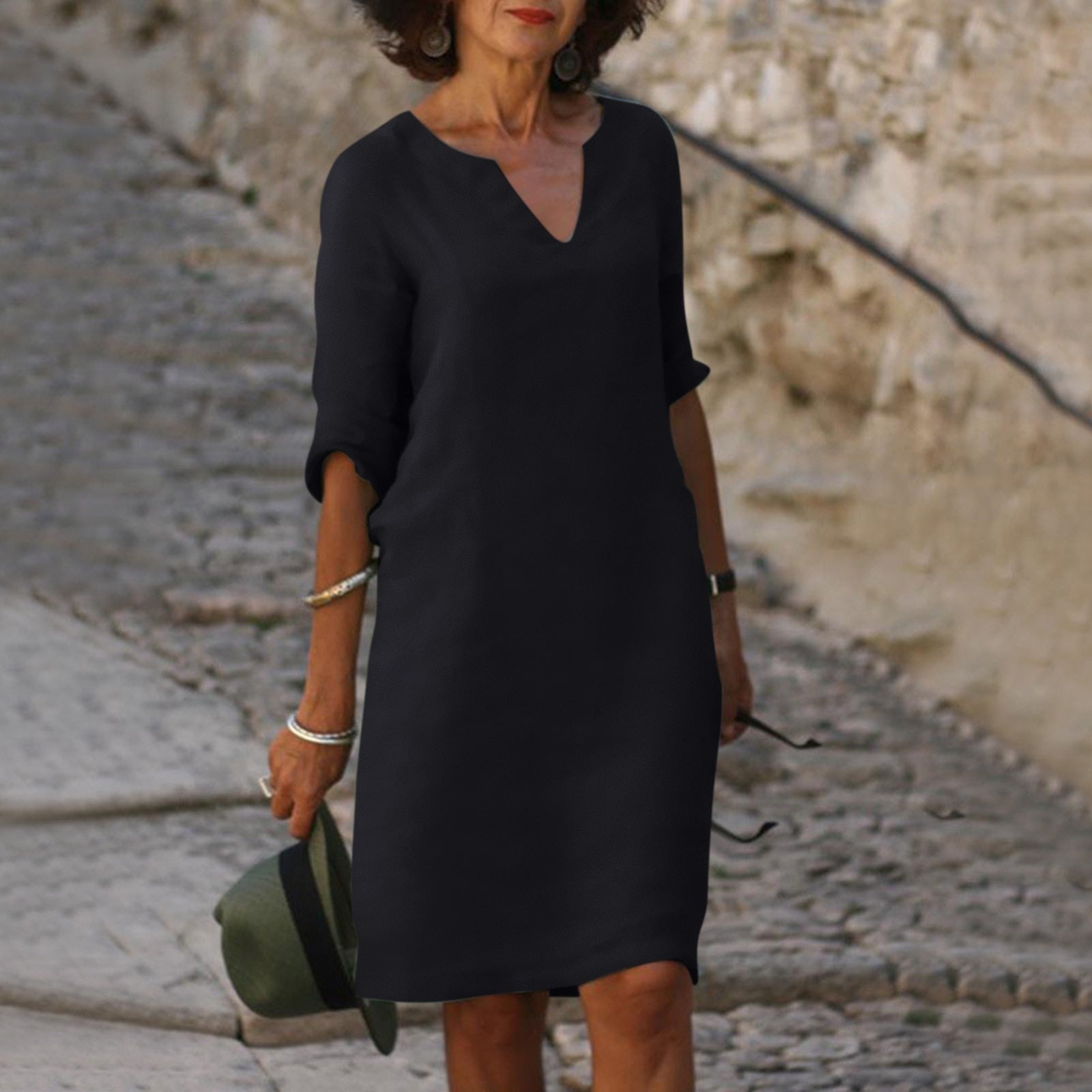 Vino Verfrissende Zomer Jurk met V-Hals en 3/4 Mouwen voor Casual en Elegante Looks