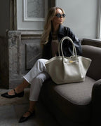 Elysia - Luxe Oversized Schoudertas met Gouden Sluiting