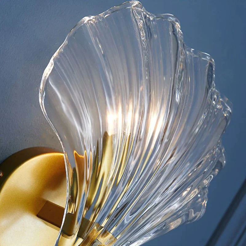 Wandlamp Schelpvormig Van Glas Met Warme Verlichting