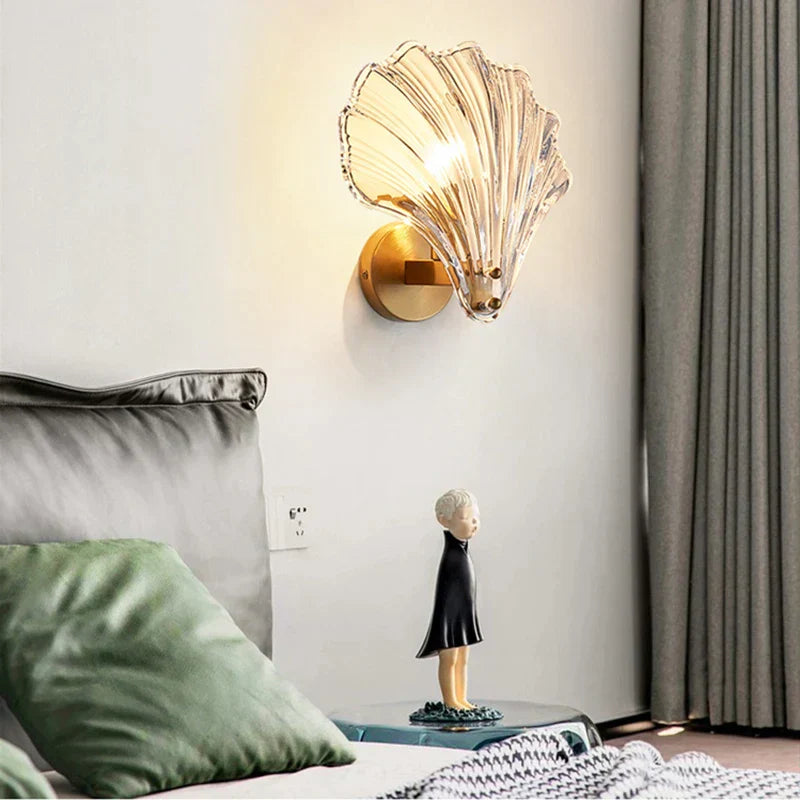 Wandlamp Schelpvormig Van Glas Met Warme Verlichting